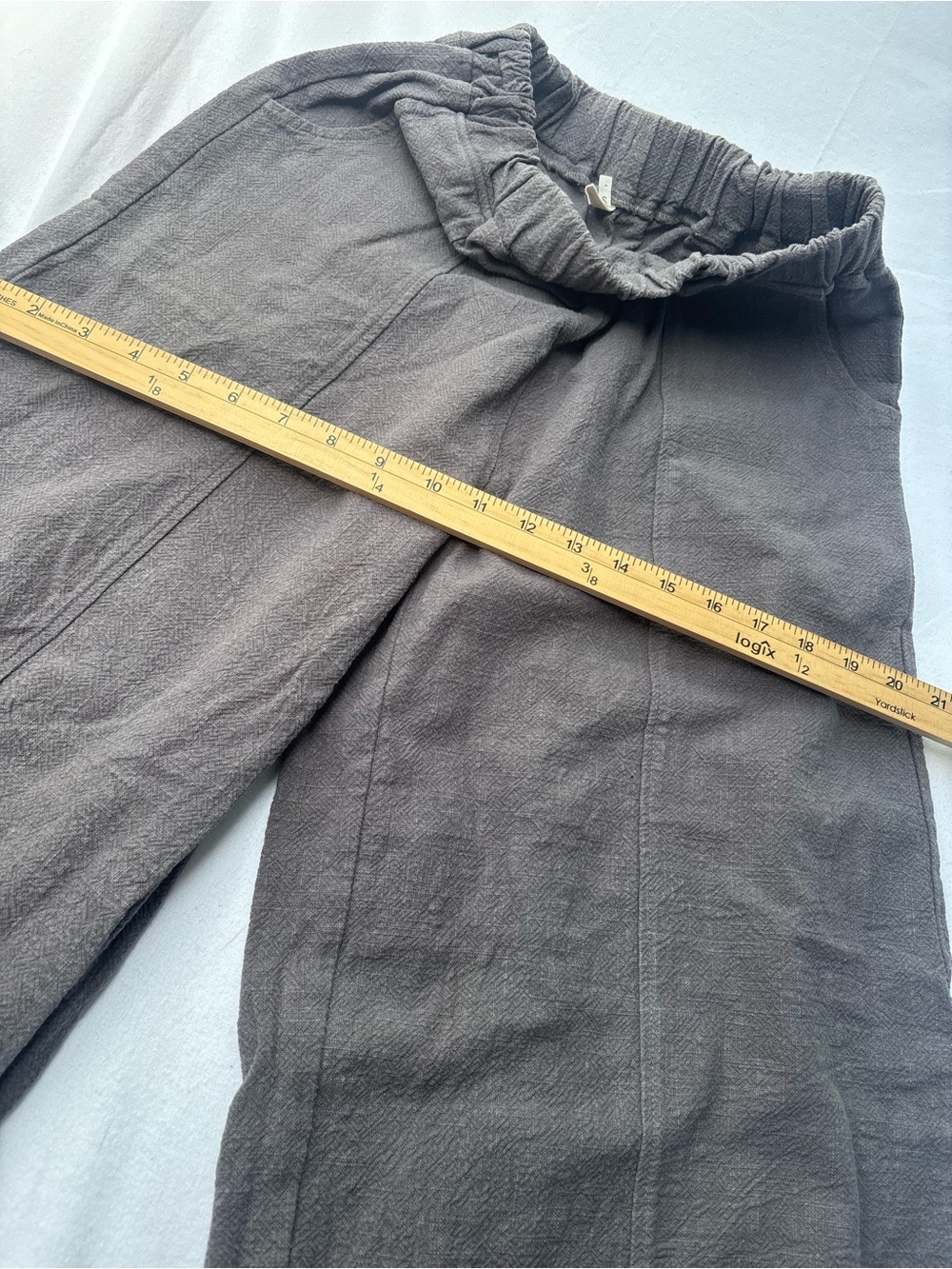 Relaxed Wide-Leg Balloon Pants in Charcoal - Picture 5 of 9